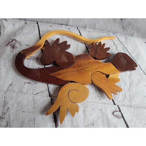 3D Wooden Gecko Shelf Sitter Wall Hanging Island Decor - Picture 1 of 6